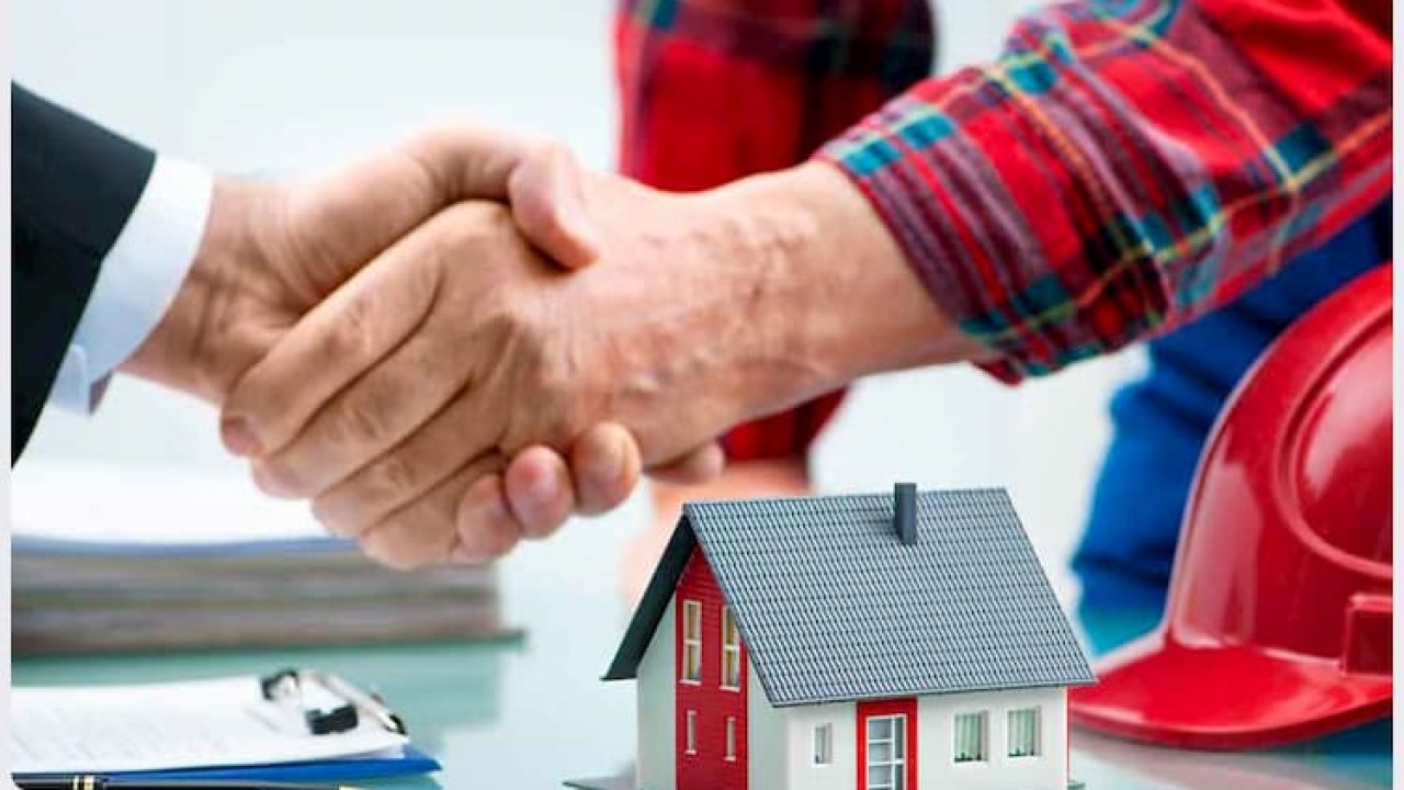 Questions You Should Ask Before Hiring a Roofer - Window World of ...